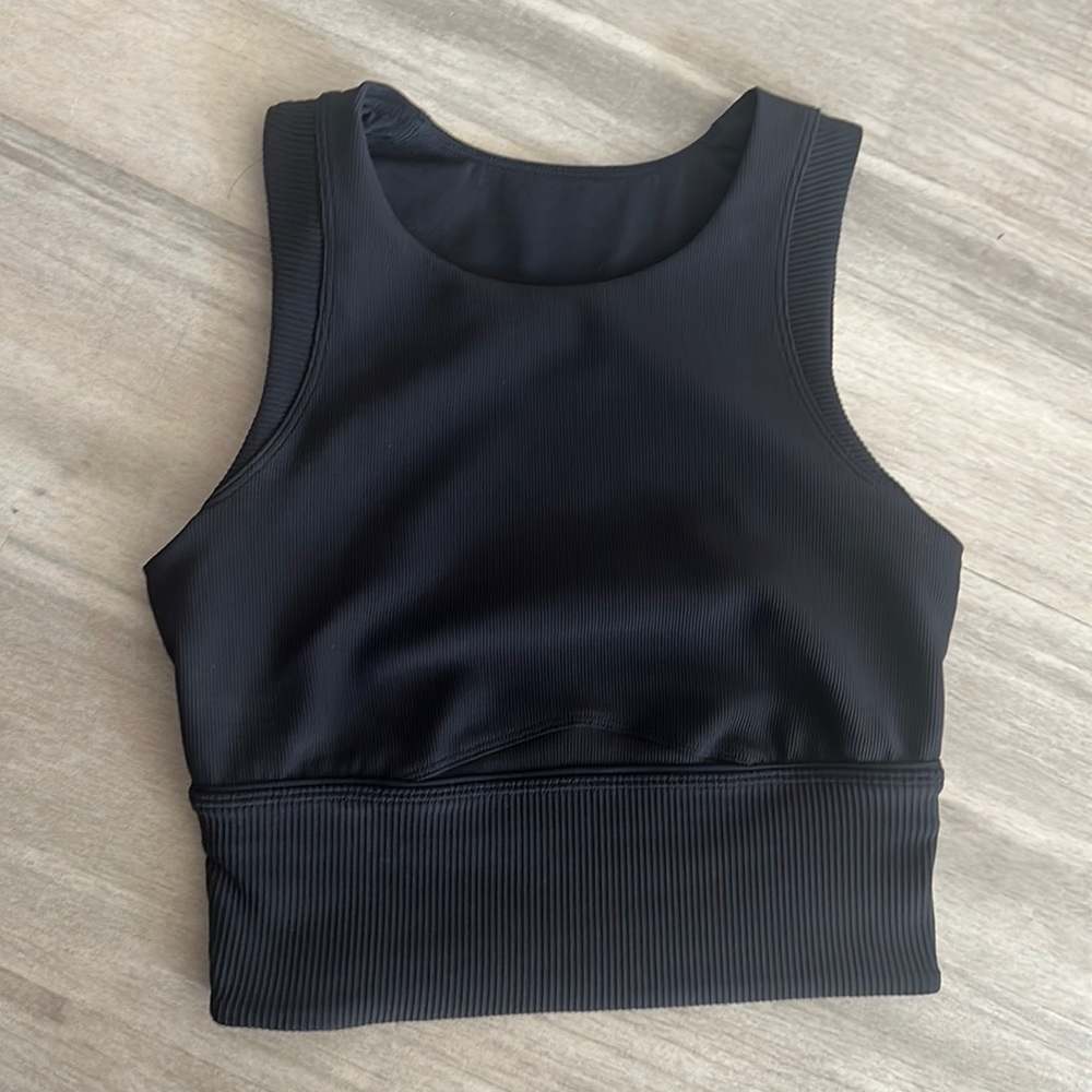 Lululemon High-Neck Longline Ribbed Energy Bra, Size 4 NWOT